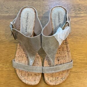 Donald J. Pliner Women's Gold Metallic Cork Wedge Sandals with Box